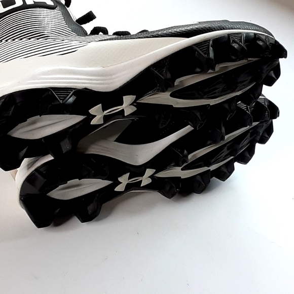 Athletic_Shoes
